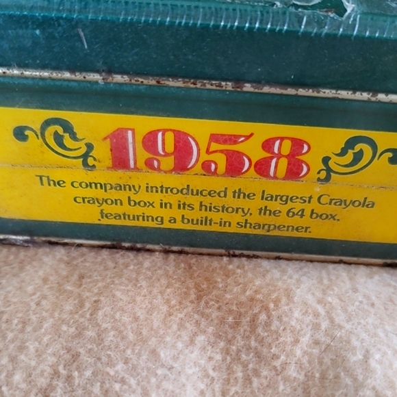 Crayola Collector Colors Tin Box Crayons Never Opened Circa 1991 - Picture 6 of 12